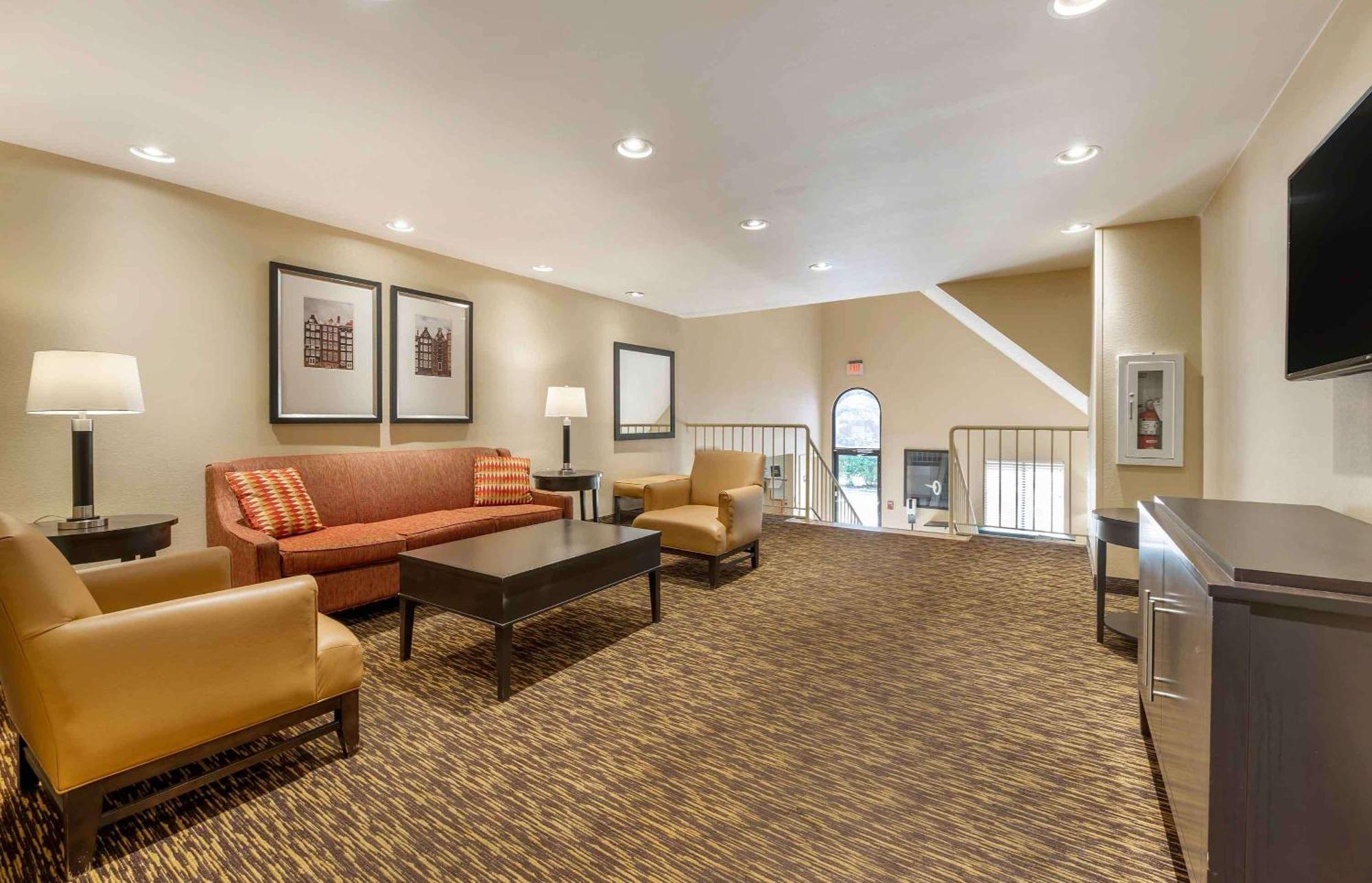 Suburban Studios Indianapolis Northwest - College Parks Buitenkant foto